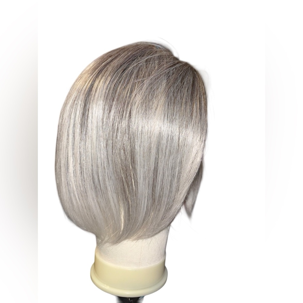 Carmen - Short Silver Bob Wig by JB Extension - Picture 12 of 16